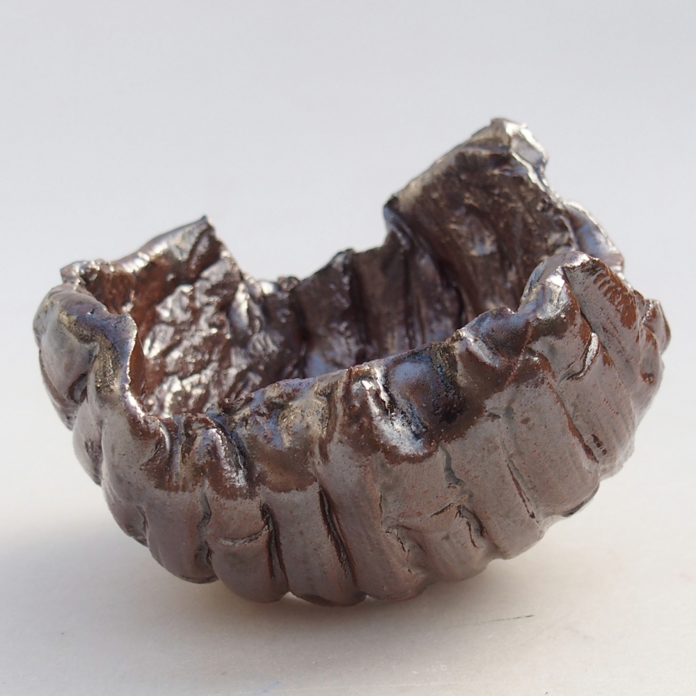 Keramikschale 9 x 8,5 x 4 cm , Farbe braun