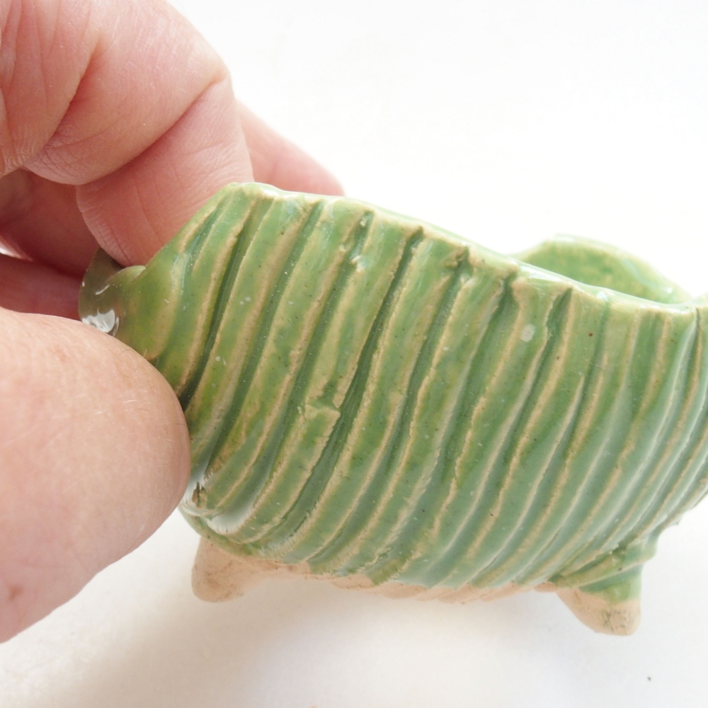 Keramikschale 7,5 x 7 x 4,5 cm , Farbe grün