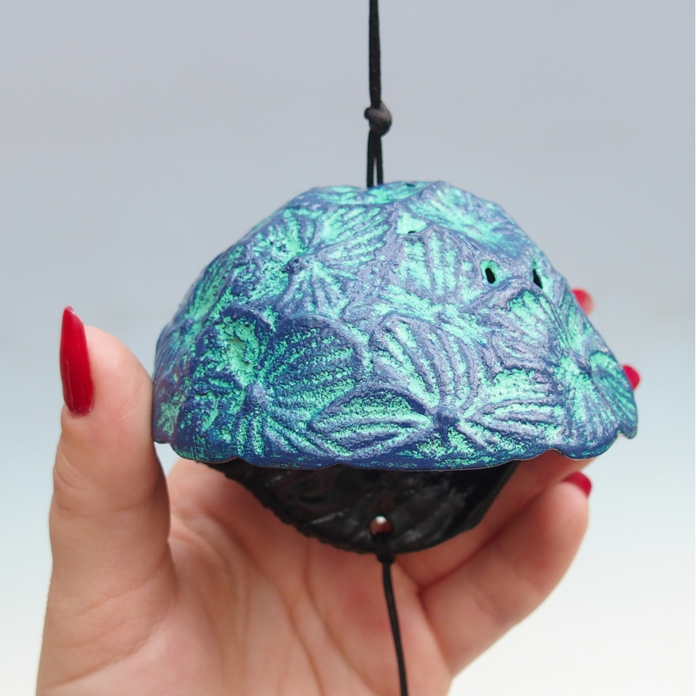 Metallglocke, Farbe blau-grün