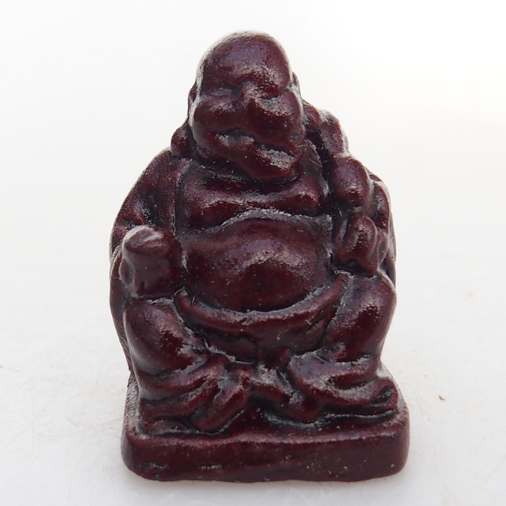 Roter Buddha