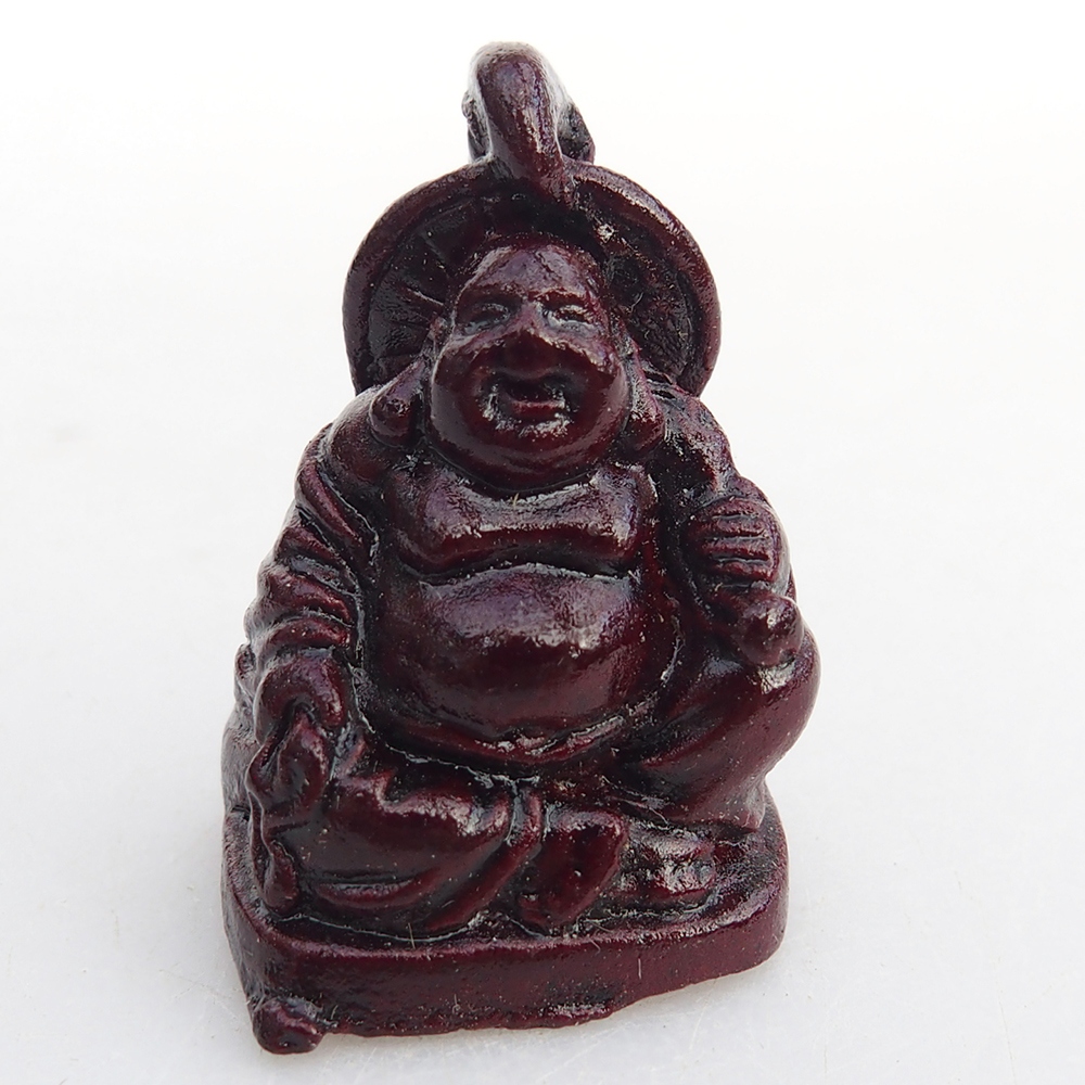 Roter Buddha