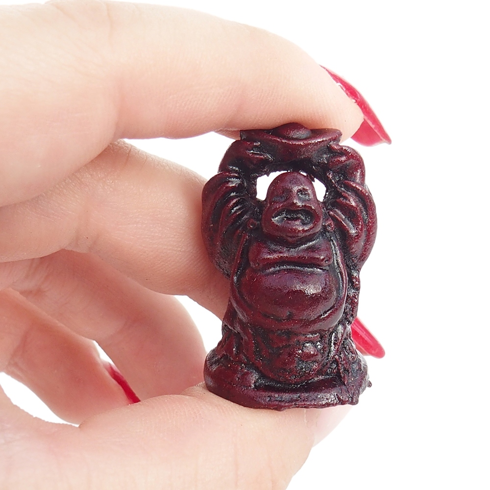 Roter Buddha