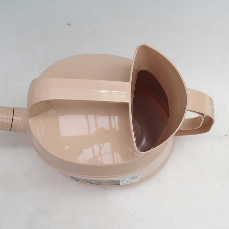 Kunststoff-Gießkanne 4,5 Liter Beige