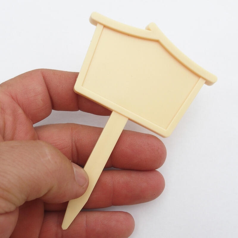 Beschreibung Baldachin 10 x 6,5 cm