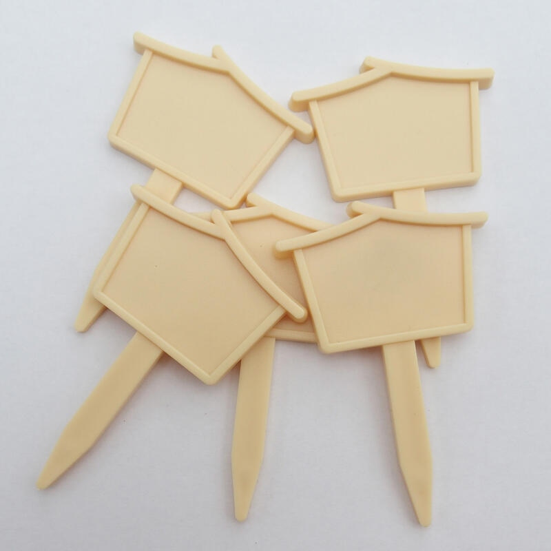 Beschreibung Vordach 8 x 5 cm