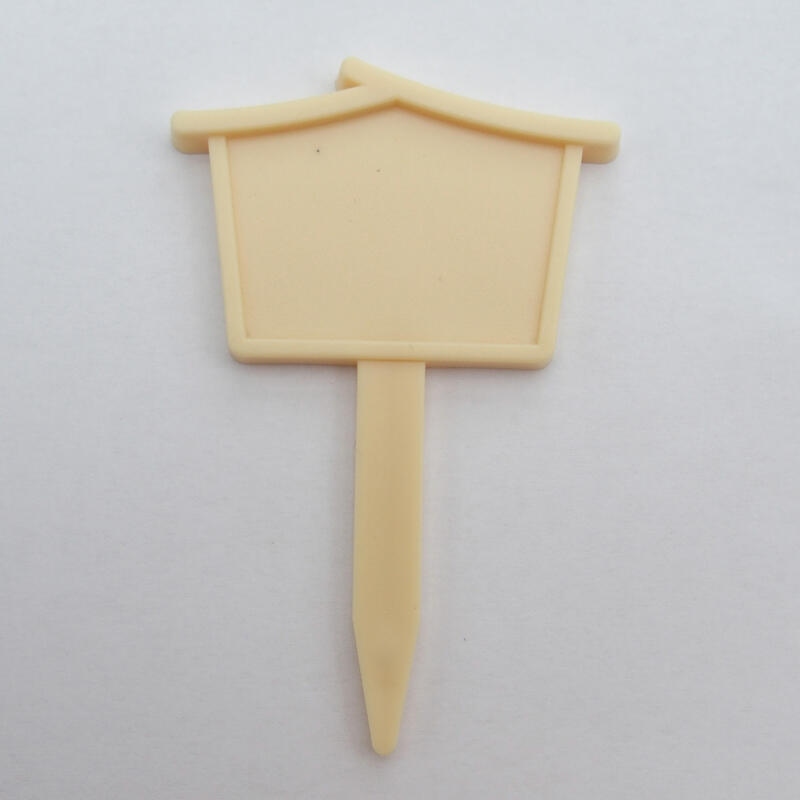 Beschreibung Vordach 8 x 5 cm