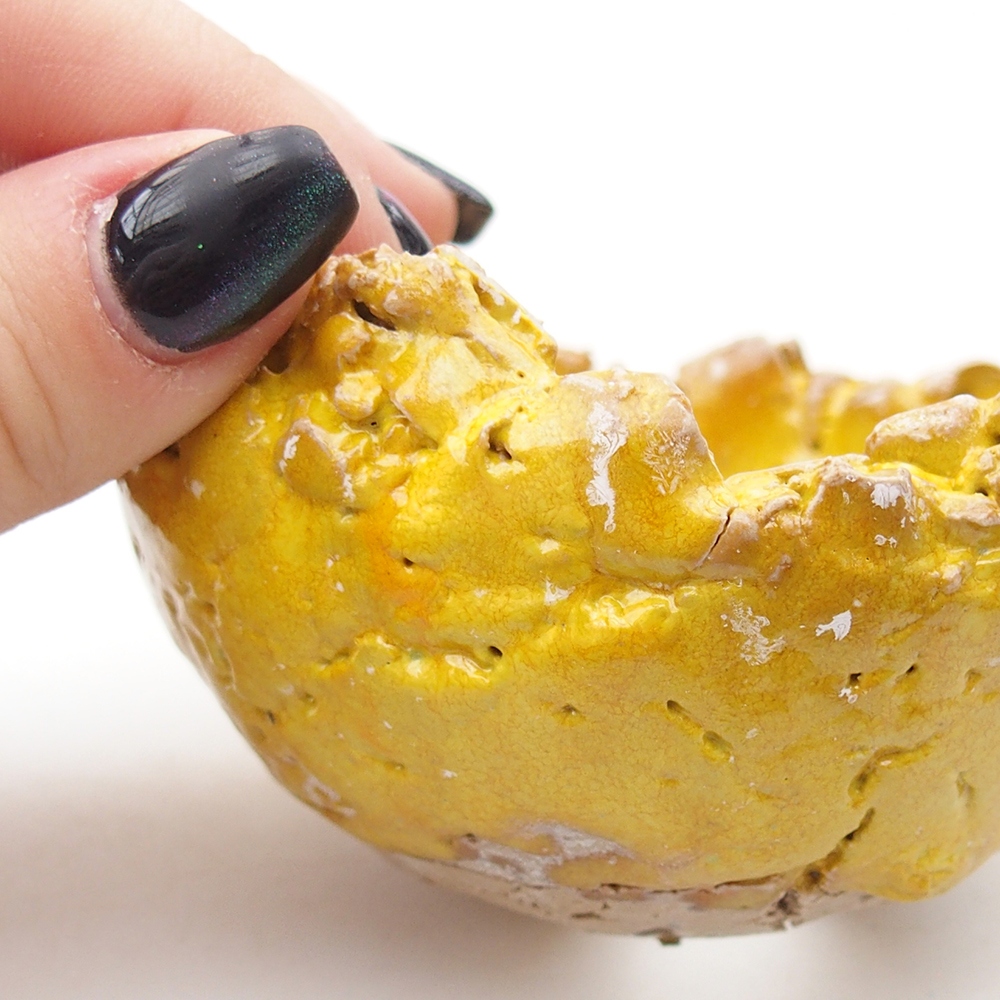 Keramische Schale 9 x 8,5 x 5,5 cm , gelbe Farbe