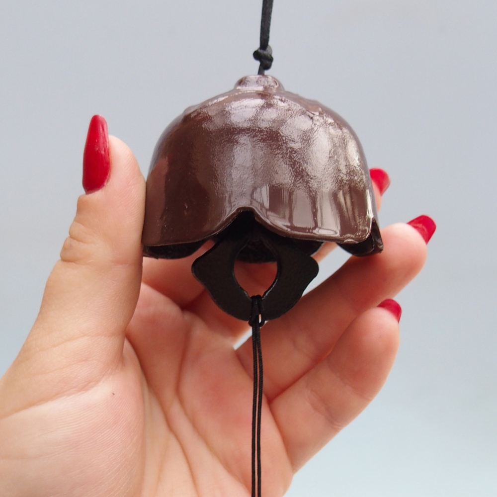 Metallglocke, Farbe braun